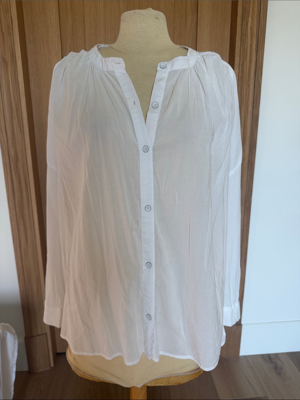Splendid White Button-Front Peasant Blouse